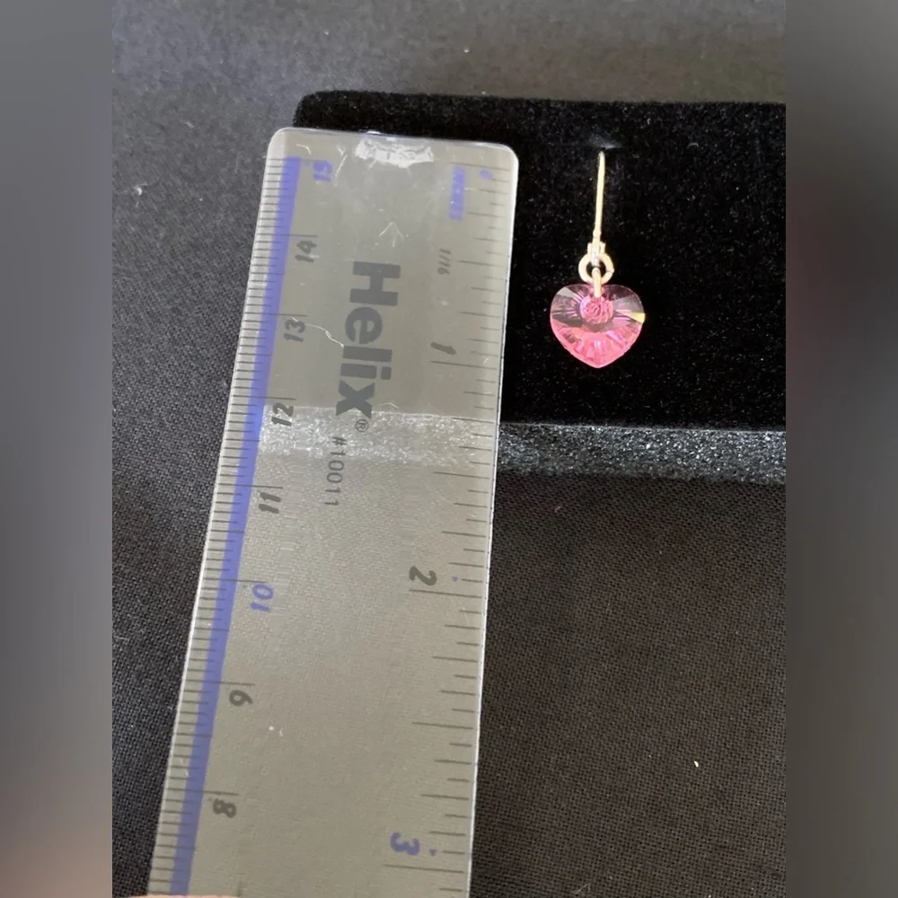 Set of two heart-shaped lever back earrings red and pink crystal